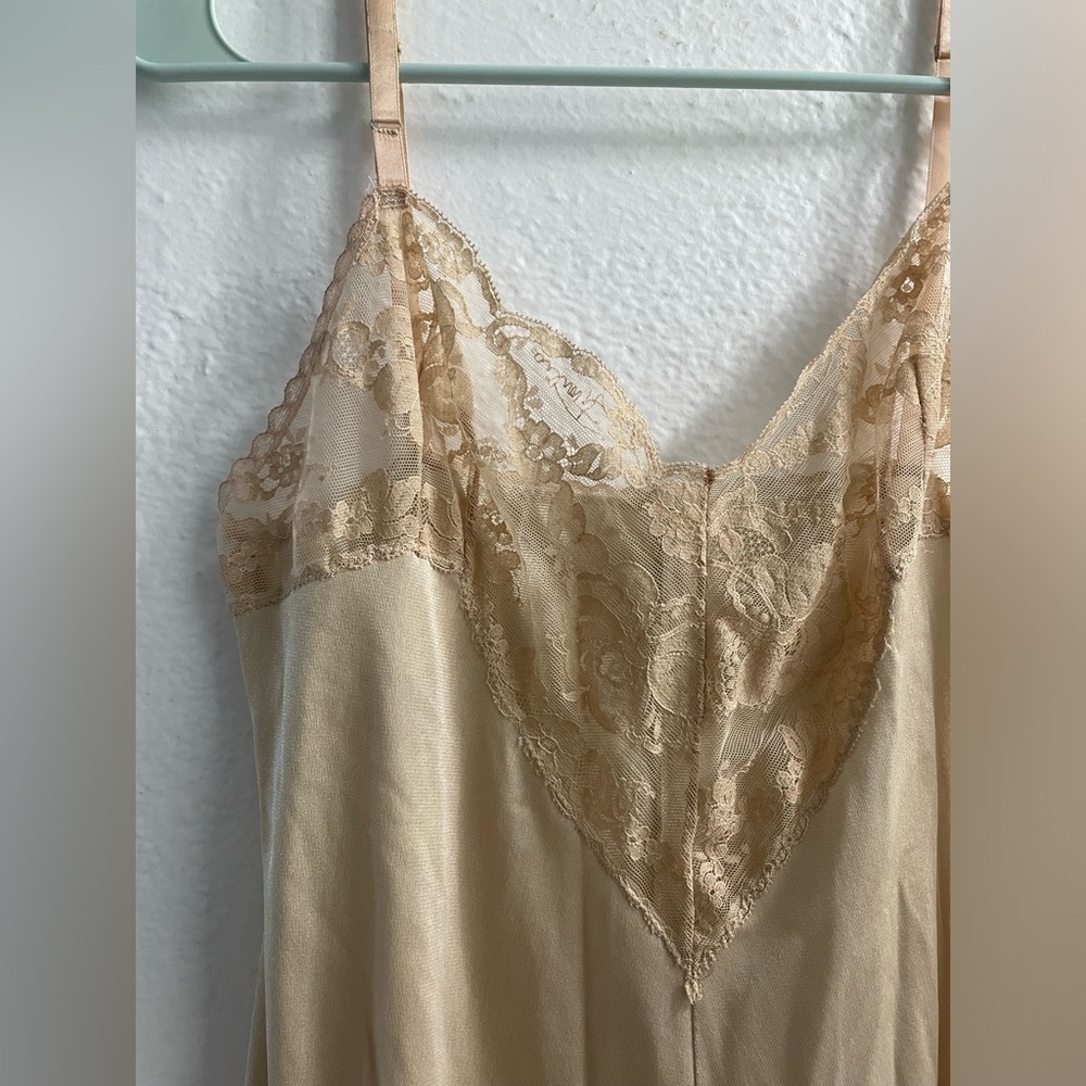 Vintage Nude Lace Slip Size 34”